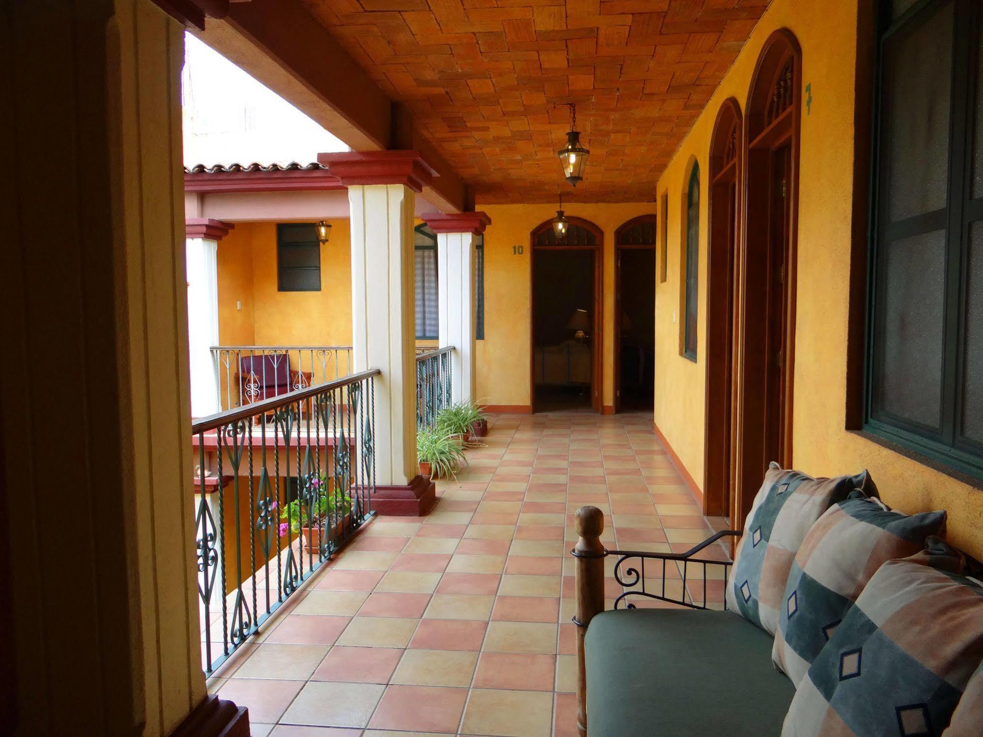 ホテル Casa Lidia オアハカ州 エクステリア 写真